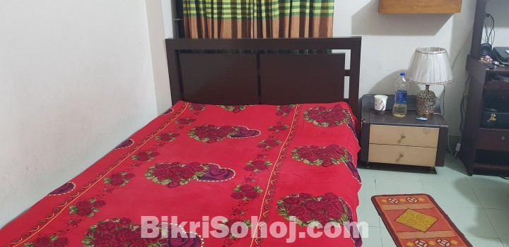 Couple size premium design Bed